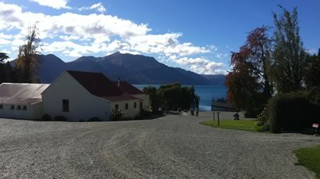 lake wakatipunz new zealand